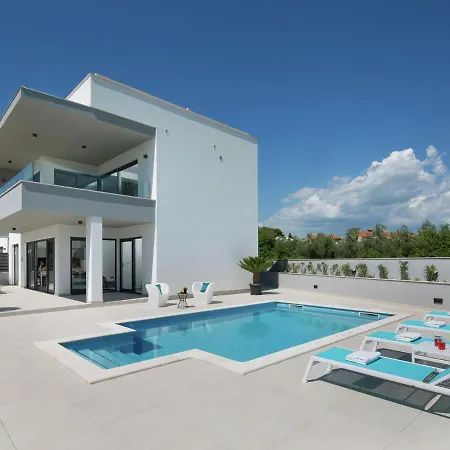 شقة In Fa Ana Near And Pool
