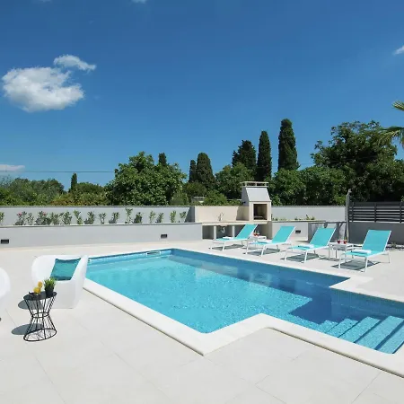 Apartment Charming In Fa Ana With Private Pool