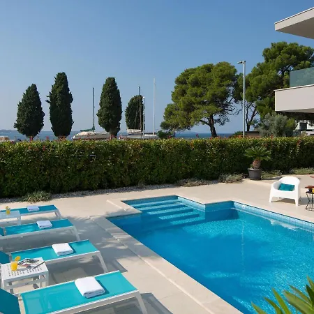 Charming In Fa Ana With Private Pool Apartment Fazana